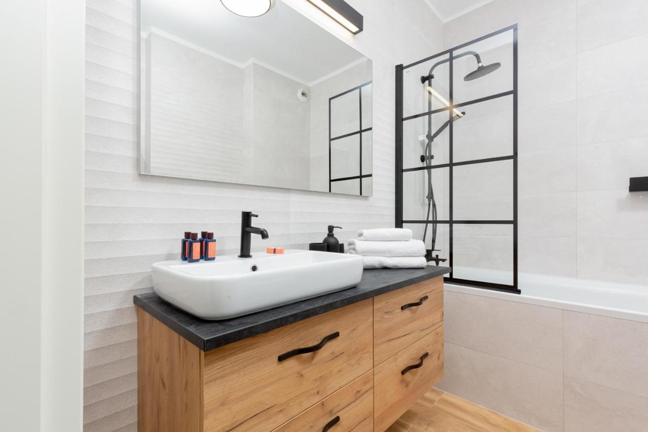 Awangarda Apartment Warsaw Ochota By Renters Prestige Exterior foto